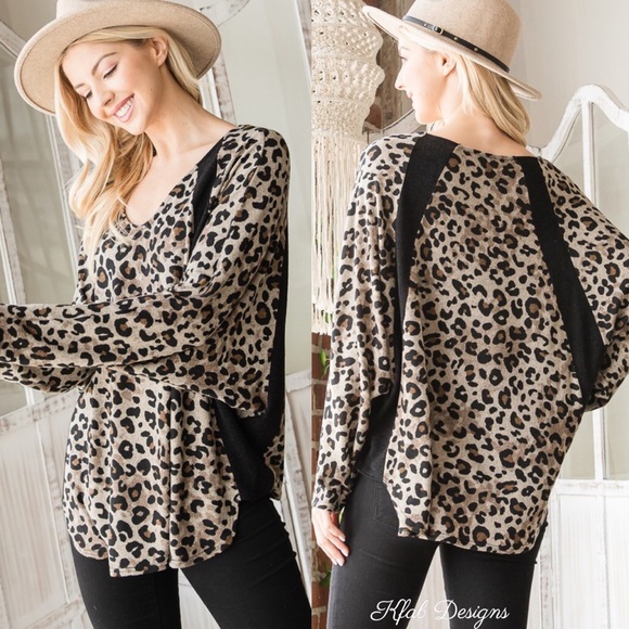 Tops - LAST 1! Super Soft Animal Print Detail Relaxed Fit Slit Sides Detail Top!